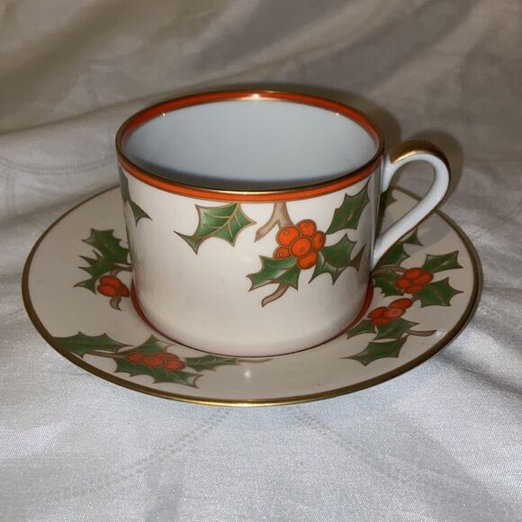 Vintage Fitz Floyd Christmas Holly Cup Saucer Retired 1982 Made in Japan - Picture 3 of 8